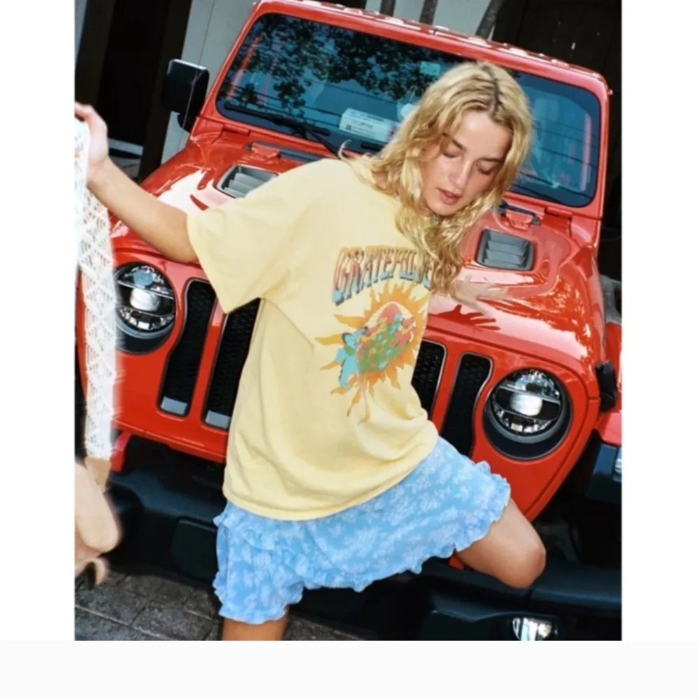 Grateful Dead Yellow Graphic T-Shirt - Picture 2 of 4